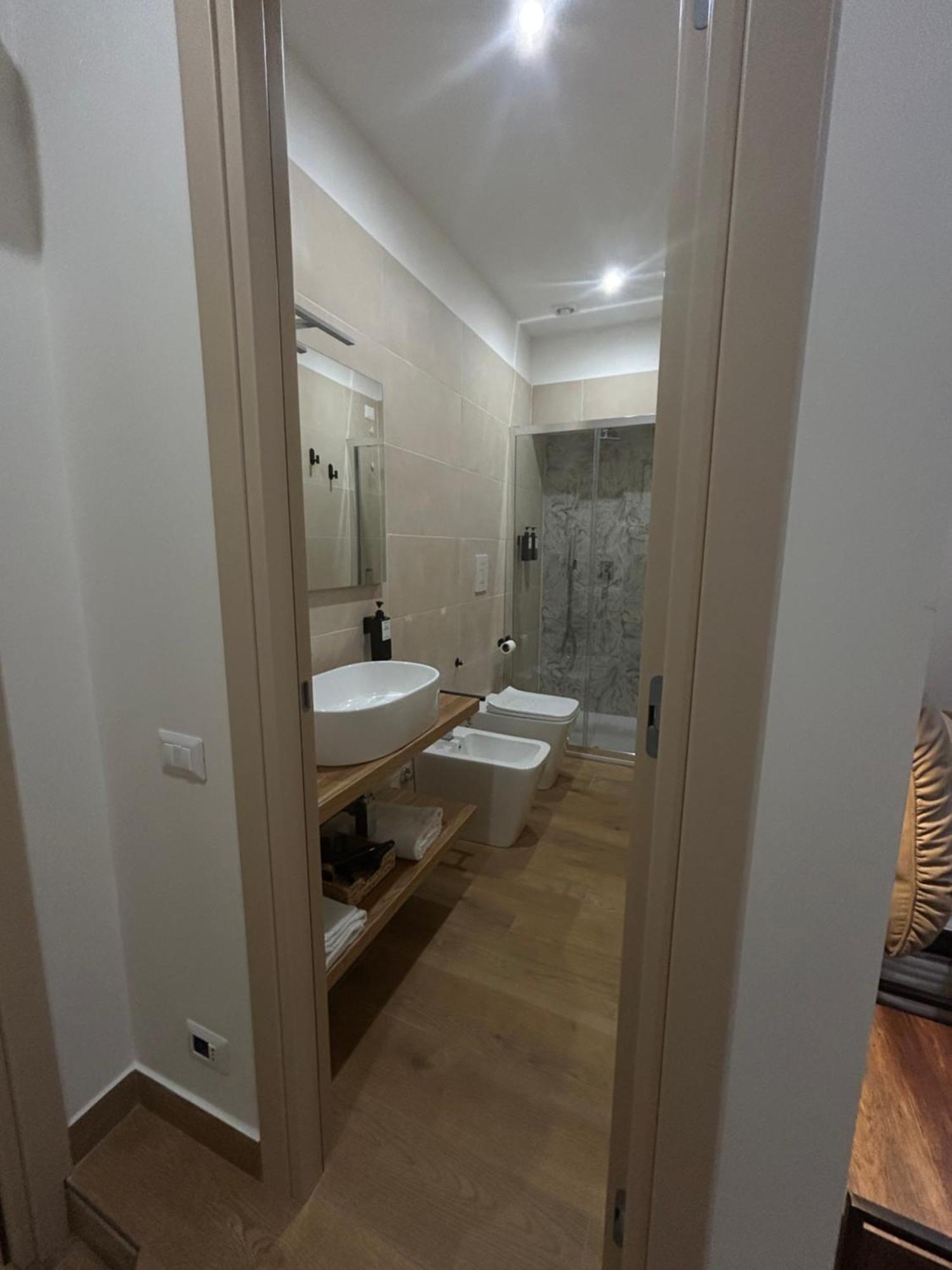 Somnia Luxury Rooms Naples Exterior photo