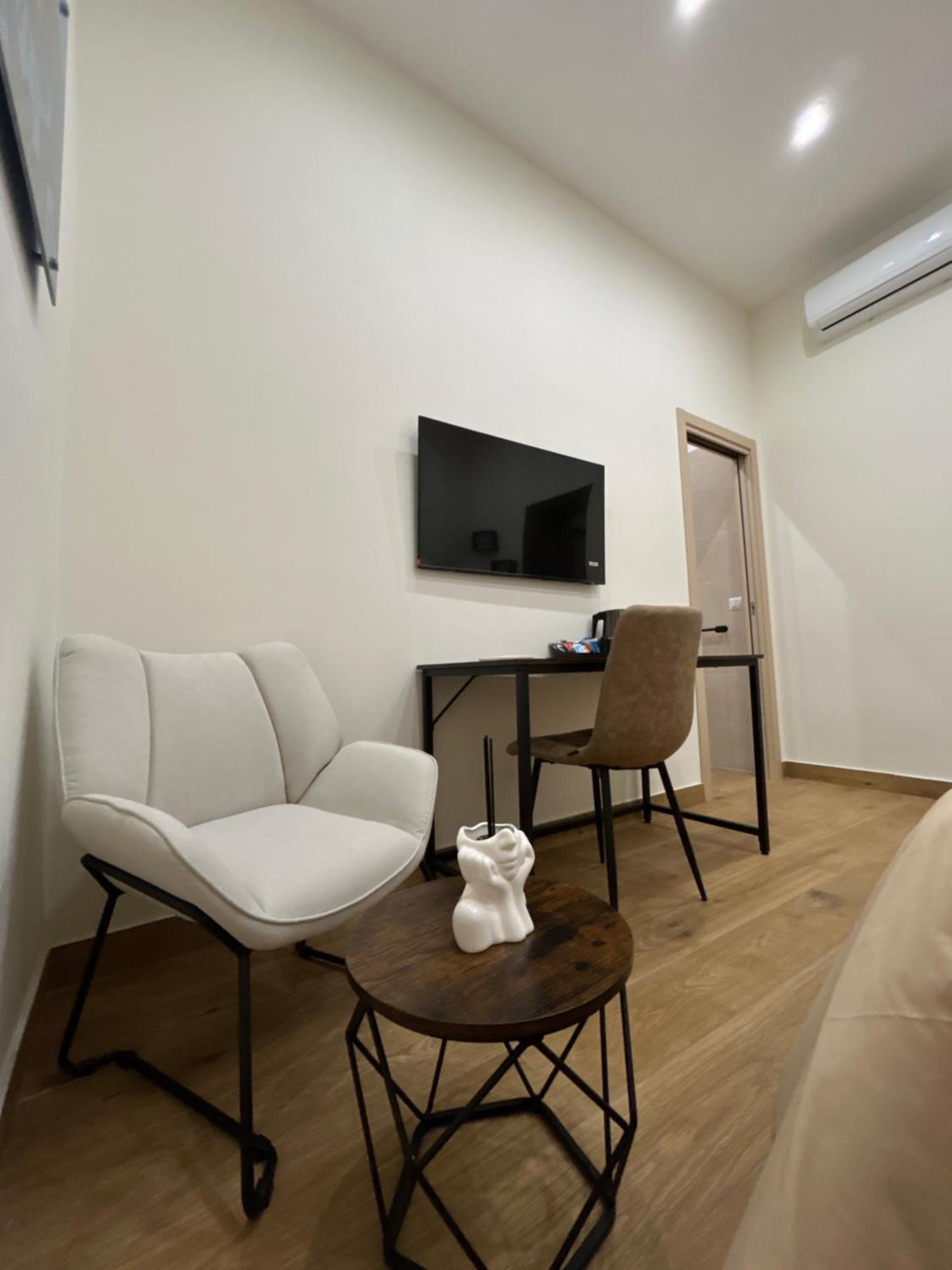 Somnia Luxury Rooms Naples Exterior photo