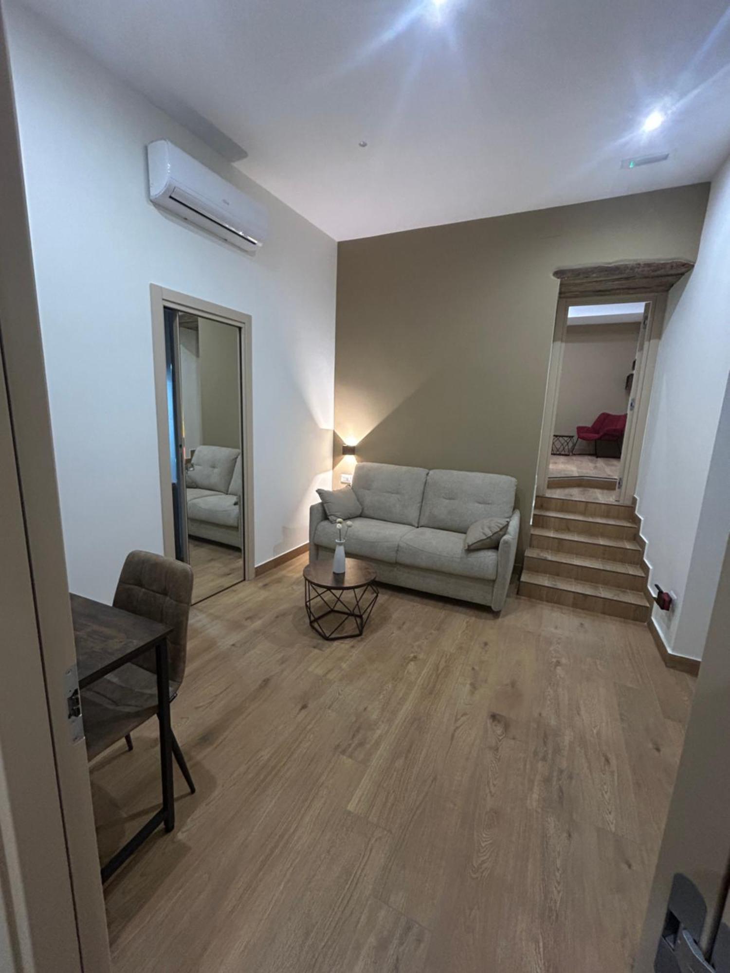 Somnia Luxury Rooms Naples Exterior photo
