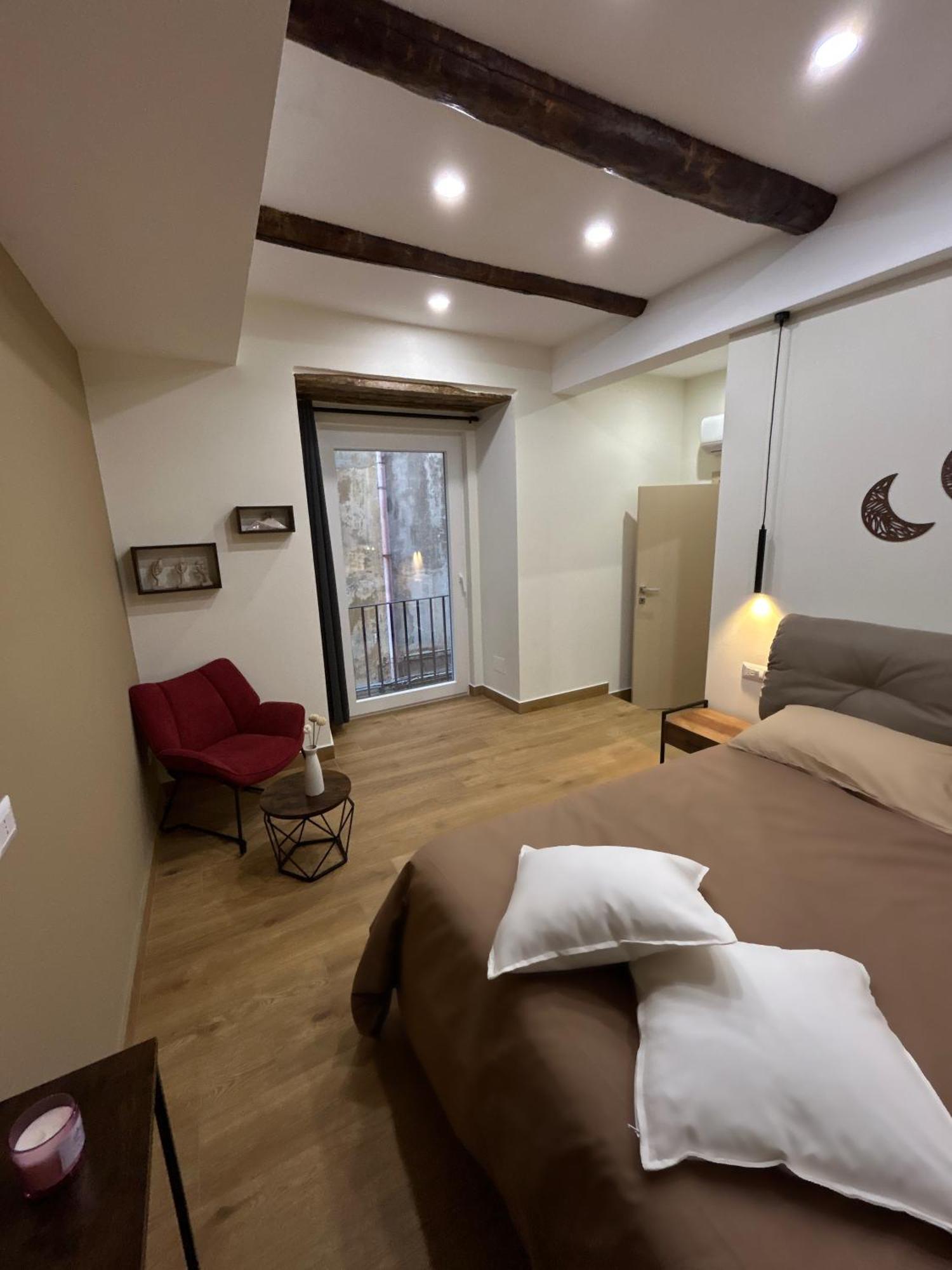Somnia Luxury Rooms Naples Exterior photo
