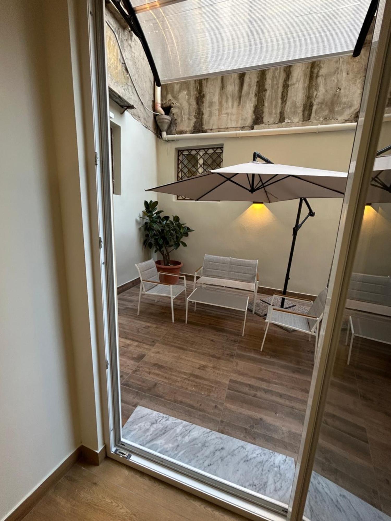 Somnia Luxury Rooms Naples Exterior photo